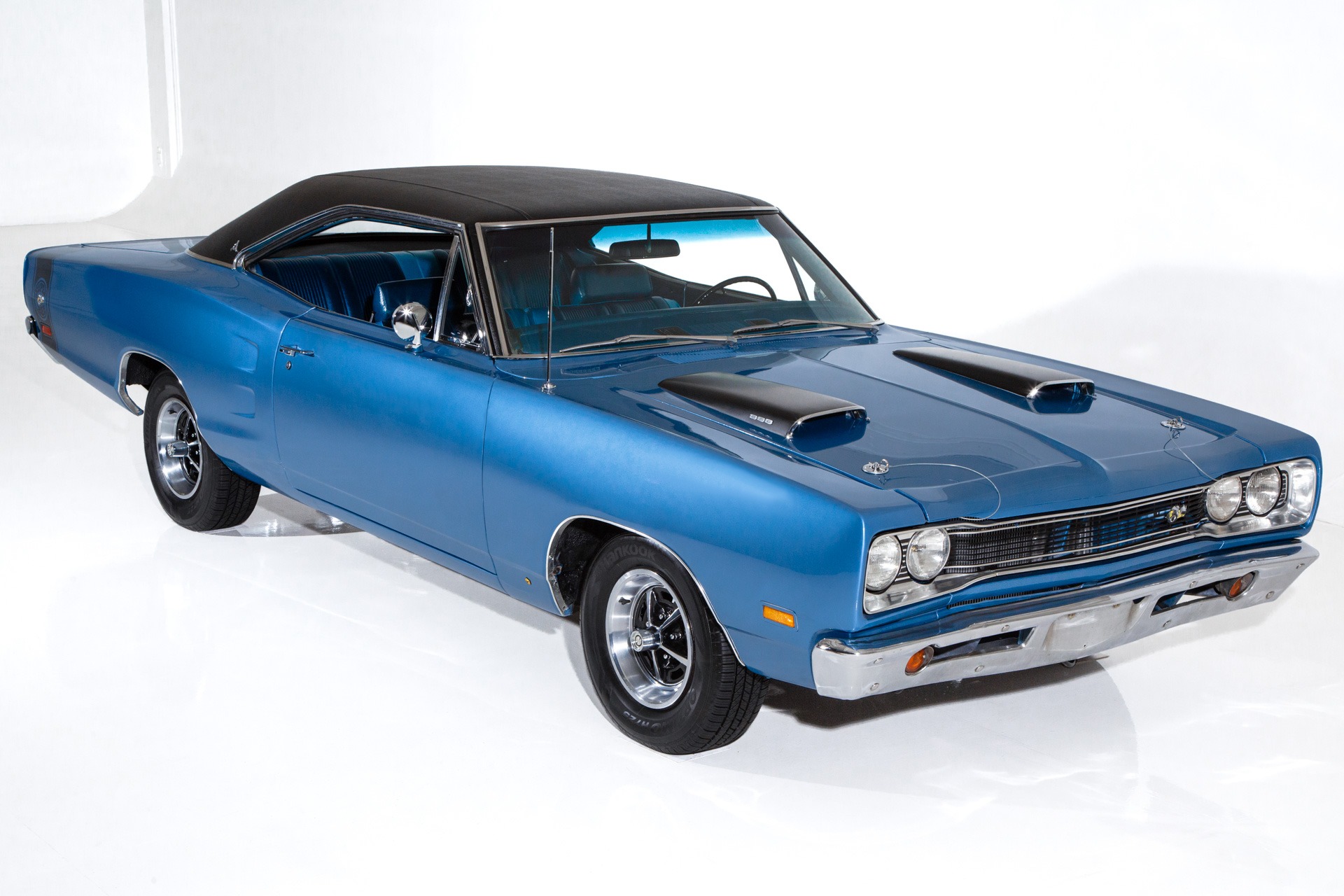 1969 Dodge Super Bee Blue/Black, 383, 727 Automatic -