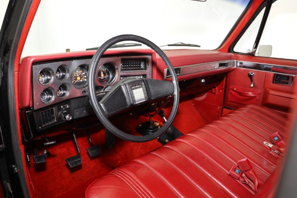 For Sale Used 1981 Chevrolet Pickup K10 4X4 5.0L 4-Spd AC 19k Miles | American Dream Machines Des Moines IA 50309