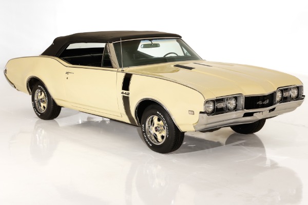 For Sale Used 1968 Oldsmobile 442 Convertible 400, 4-Speed PS PB | American Dream Machines Des Moines IA 50309