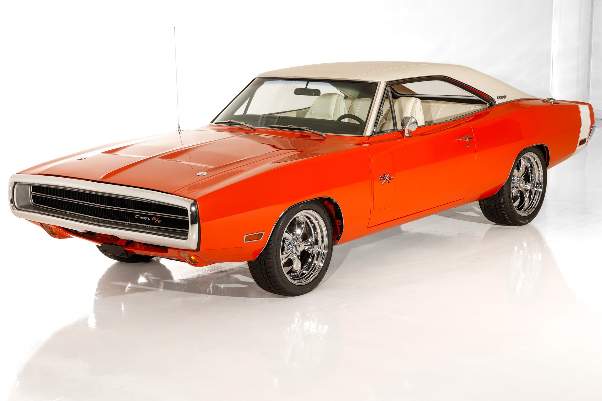 For Sale Used 1970 Dodge Charger RT, Hemi Orange 440 6-Pack 4-Speed Pistol Grip, White Bucket Int. PS PB | American Dream Machines Des Moines IA 50309