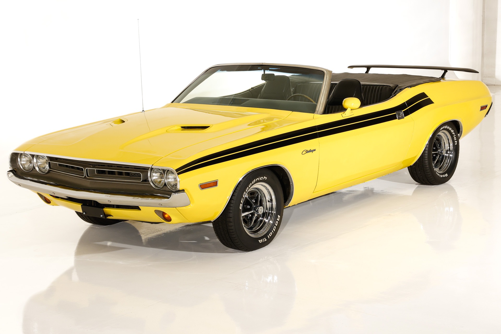 For Sale Used 1971 Dodge Challenger #s Matching 318 Auto PS PDB PT | American Dream Machines Des Moines IA 50309